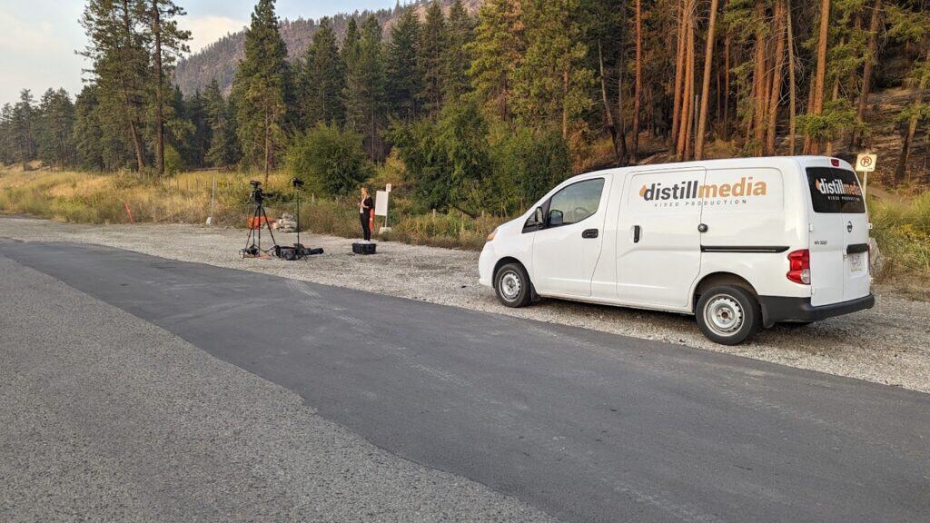 reporter news van tv news scene